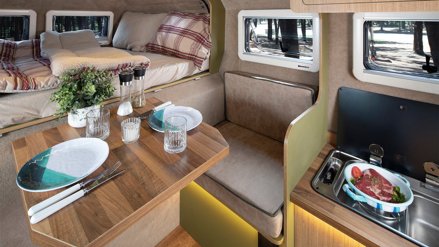Roxform Gladiator Hardtop Canopy Pickup Camper: Ultimate Off-Road Comfort - Team